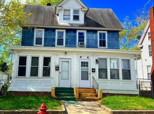 76 W Harmony St, Penns Grove, NJ 08069