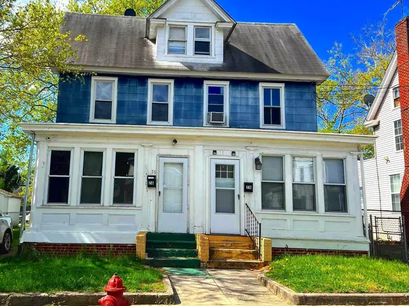 76 W Harmony St, Penns Grove, NJ 08069