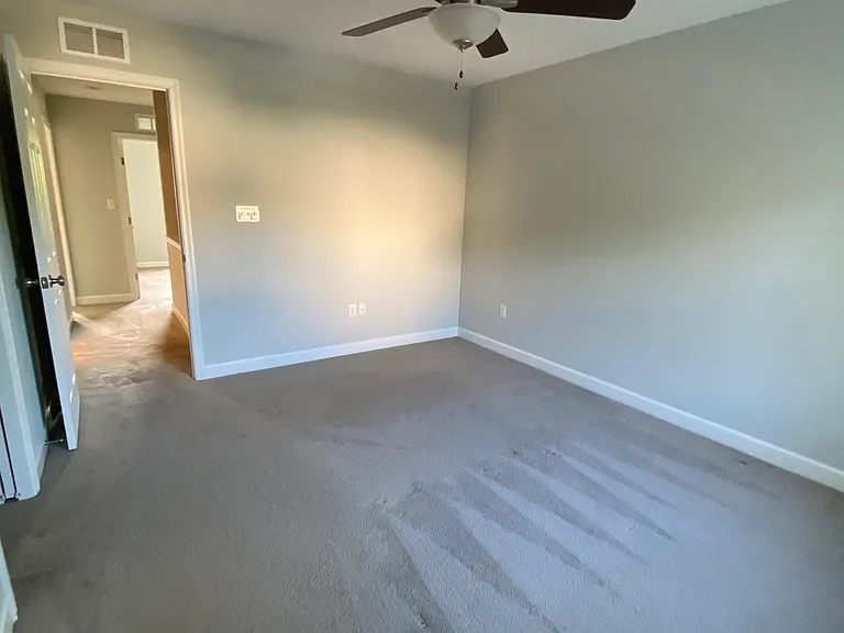 304 Bethune Dr — Photo 7