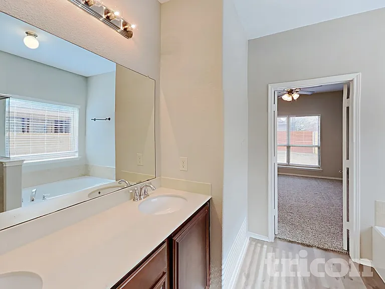 1216 Alder Tree Ln — Photo 11