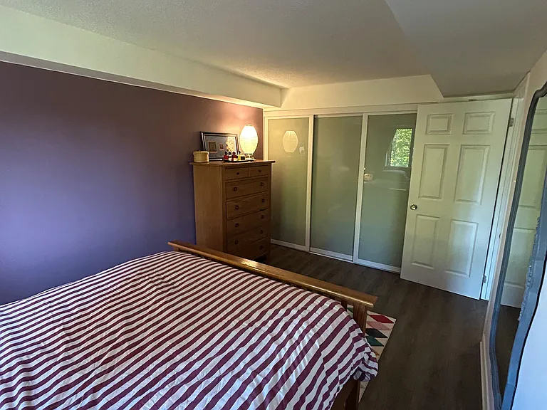 429 Somerset St W #402 — Photo 22