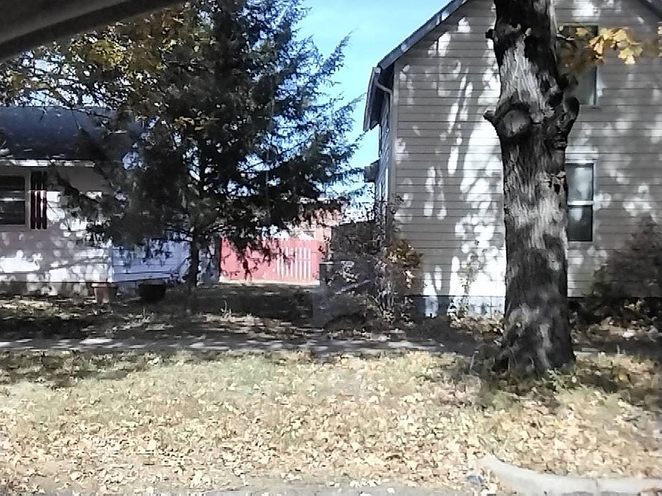 632 Main St, Osage City, KS 66523 Zillow