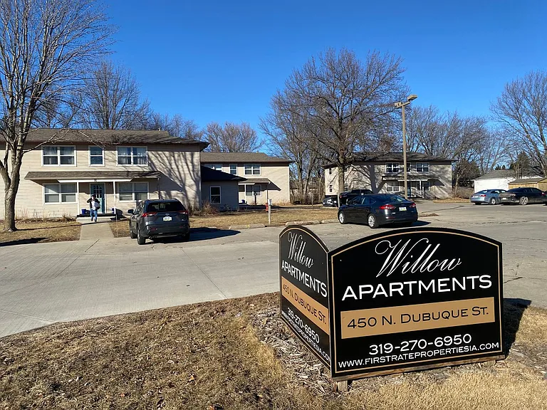 450 N. Dubuque Street — Photo 1