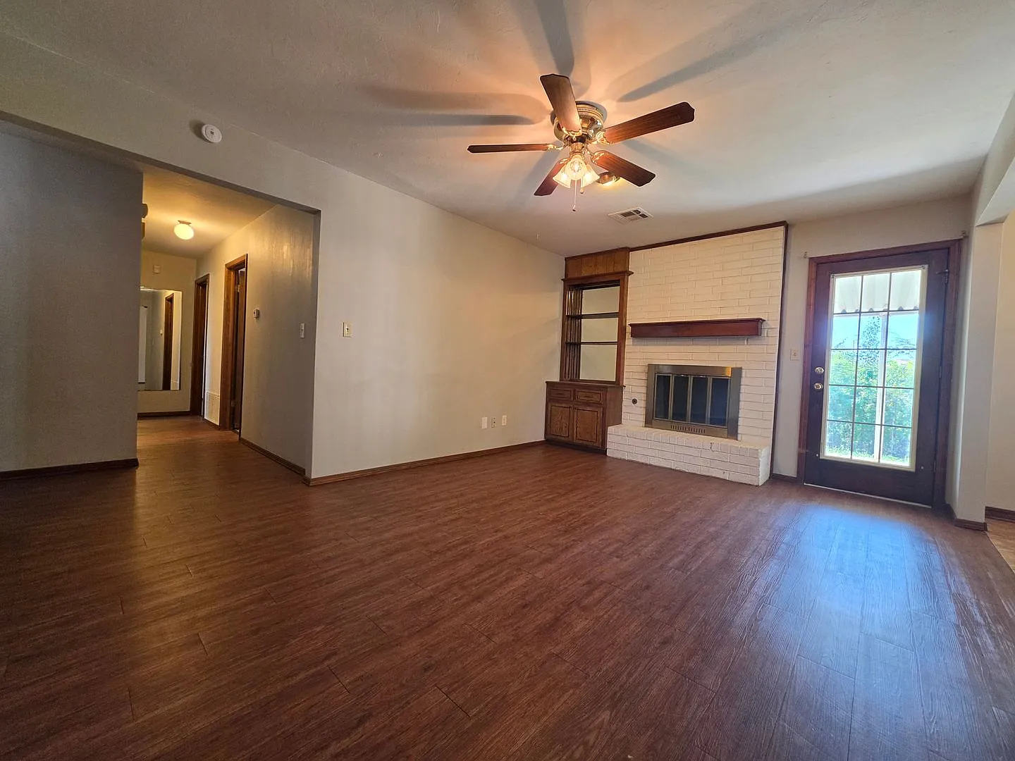 3 Bedroom 2 Bath Home in Shawnee — Photo 4