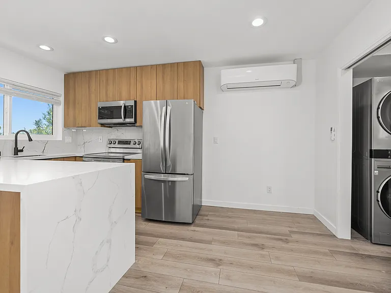 4417 McClintock St #7 — Photo 5