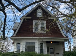 206 E Walnut St, Bloomington, IL 61701