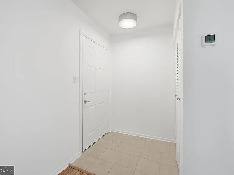 1703 Ascot Way #D — Photo 3