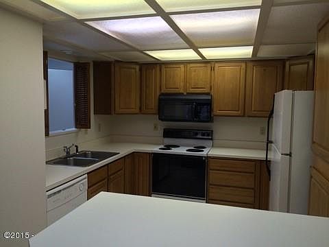 4th image of 86 NW 33rd St Unit E