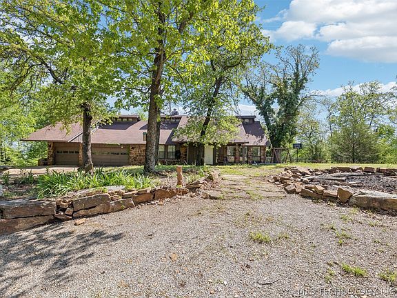 2nd image of 9050 W 480th Rd