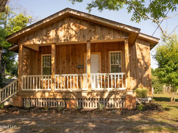 1821 19th Ave, Gulfport, MS 39501