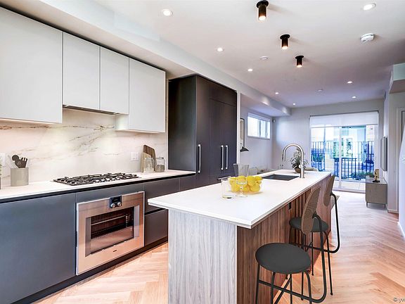 3rd image of 815 W 49th Ave #185