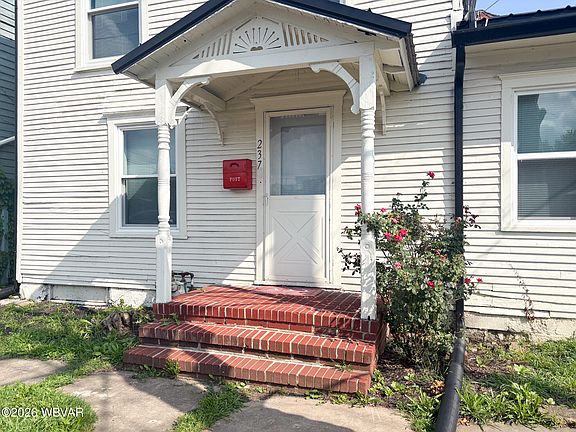 4th image of 237 Cherry St