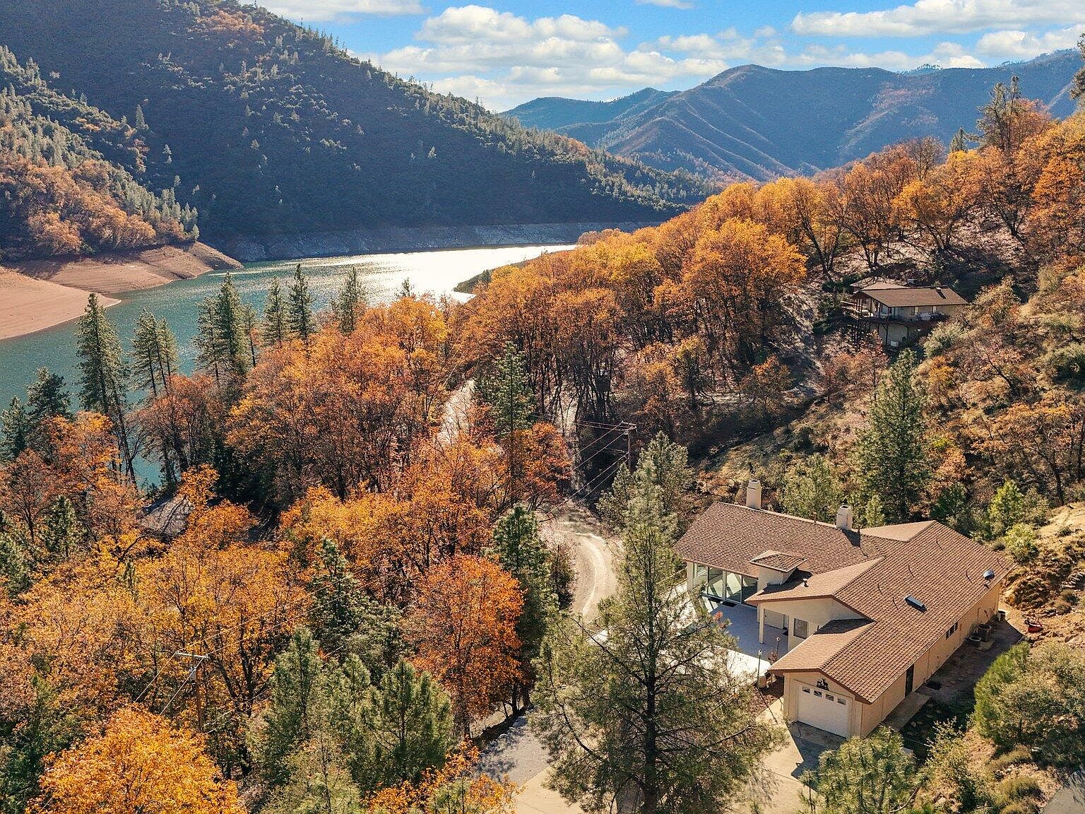 17833 Skyline Dr, Lakehead, CA 96051 | Zillow