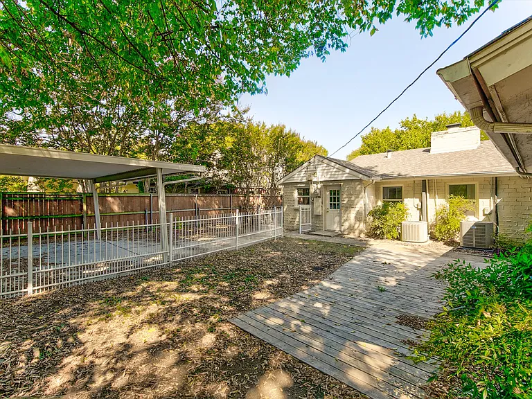 3727 W Biddison St — Photo 13