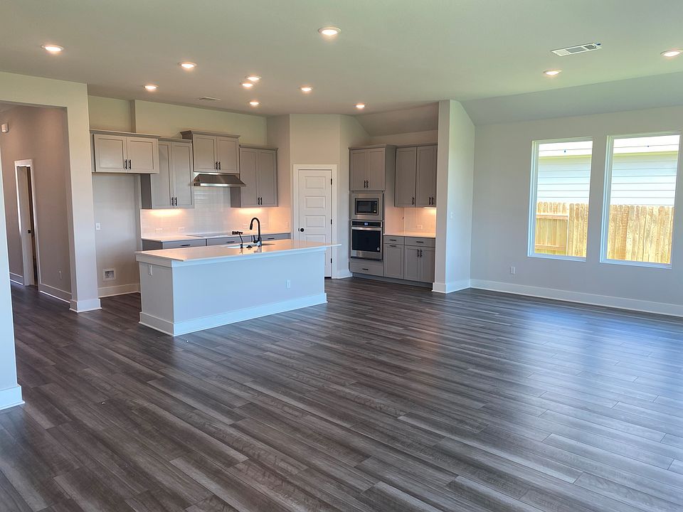 1008 Torre Mileto Way Elevation Image 1