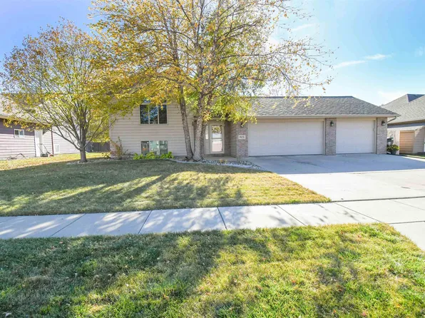 905 E Ryan Dr, Tea, SD 57064