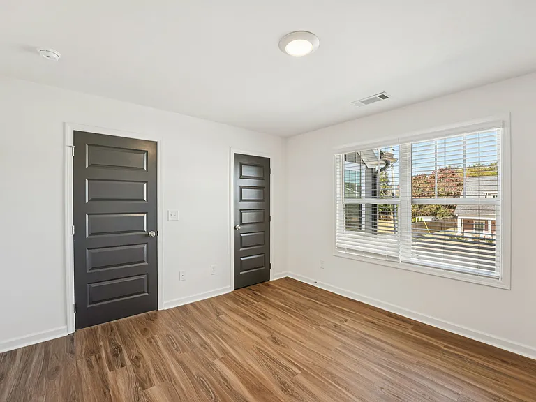 Quinn Residences at Dorchester Place — Photo 47
