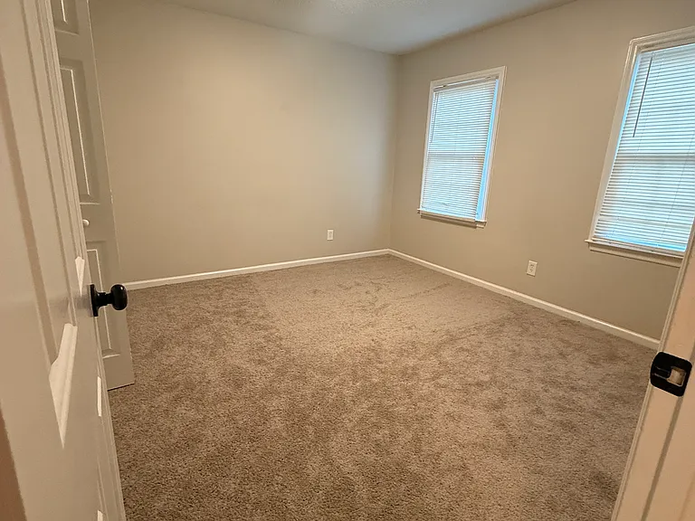 5533 Whistlewood Ln — Photo 3