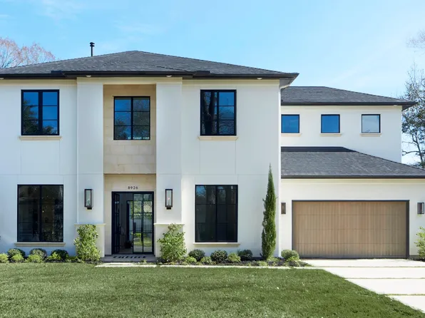 8926 Croes Dr, Houston, TX 77055