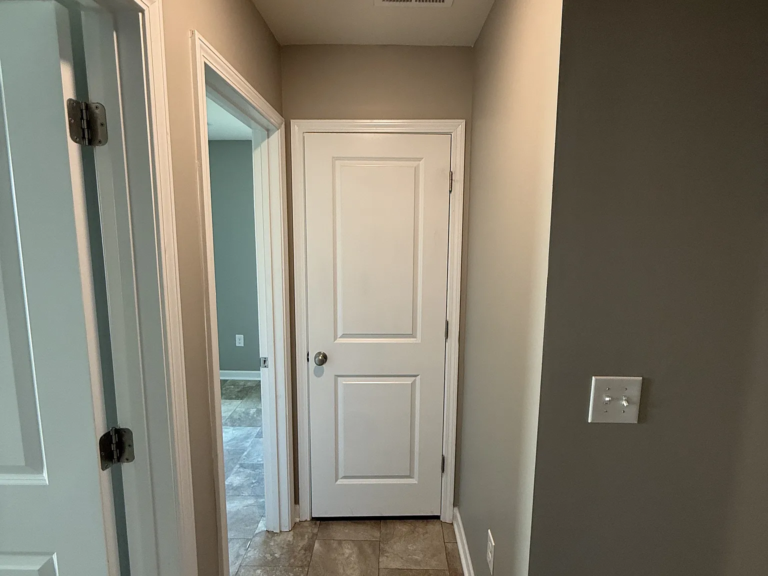 3 bed, 1258 sqft, $1,800 — Photo 3