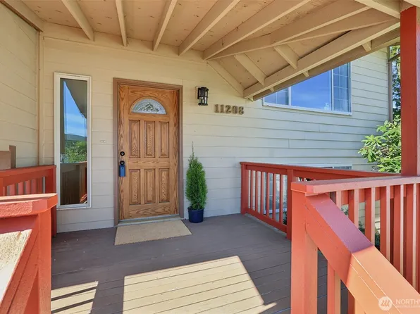 11208 SE 234th Place, Kent, WA 98031