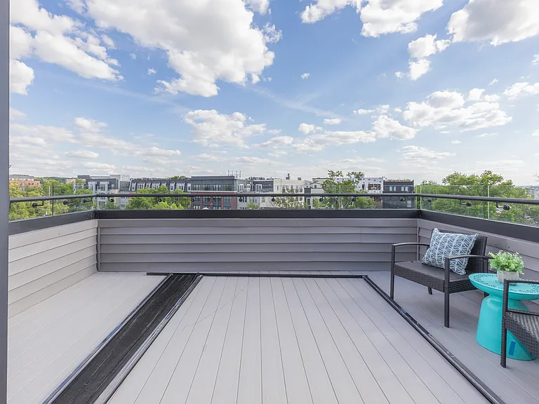 1332 G St SE #3 — Photo 13