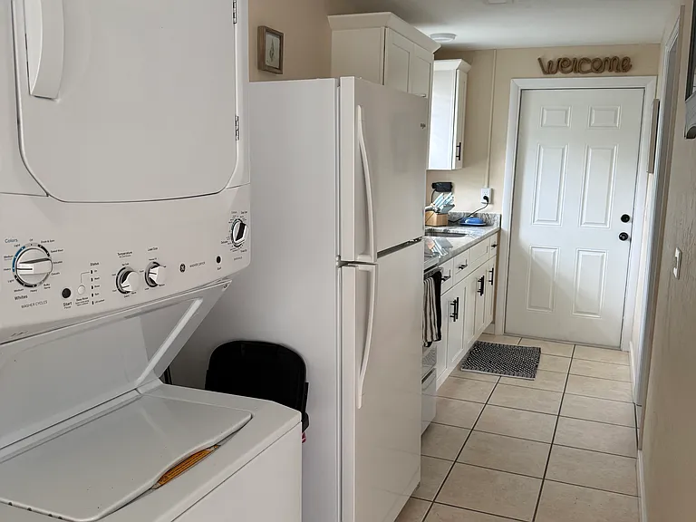 870 S McCall Rd #4 — Photo 8