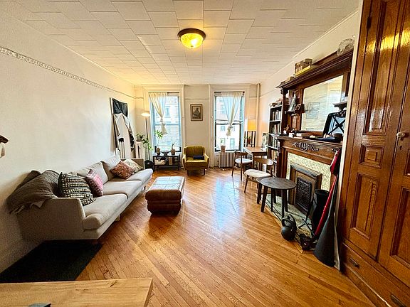 2nd image of 843 Carroll St APT 4R