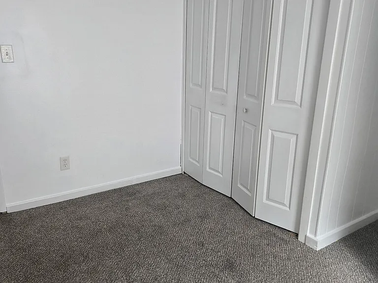 5810 Lincoln Ave — Photo 8