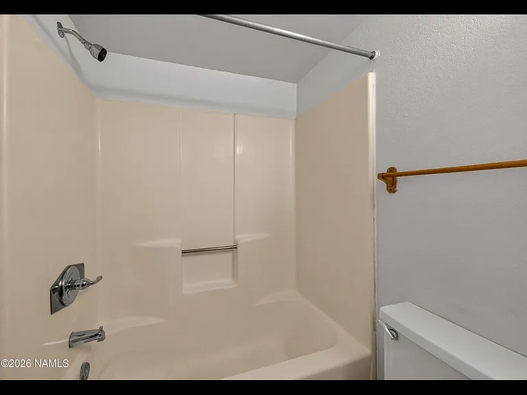 1200 S Riordan Ranch St — Photo 7