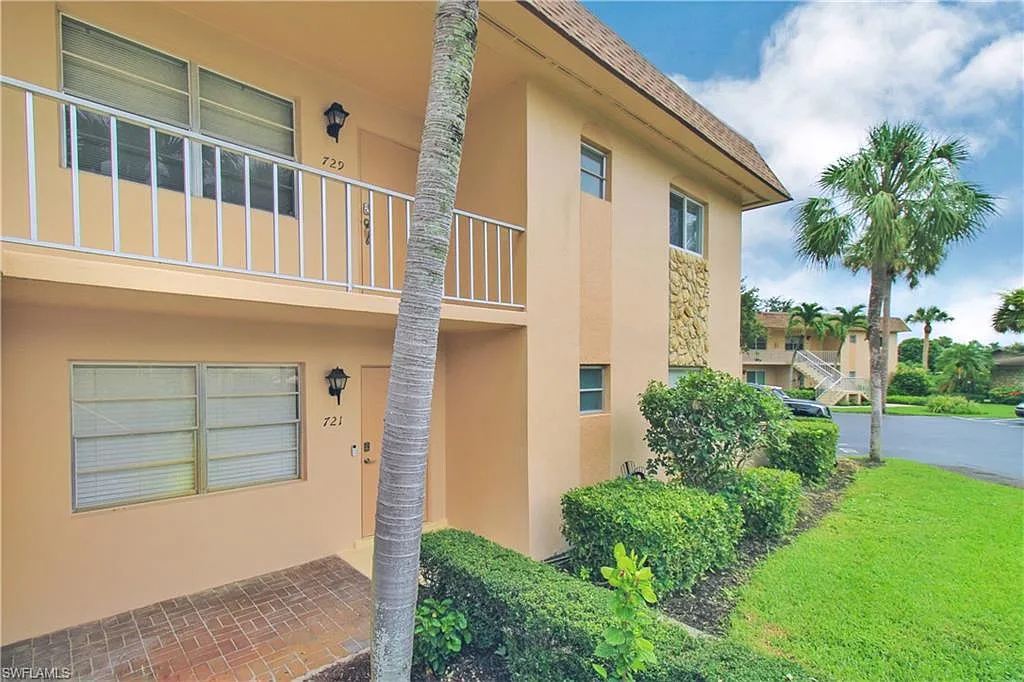 2 bed, 2.0 bath, 1133 sqft, $2,250 — Photo 2