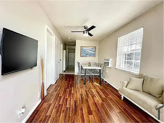 3 bed, 1.0 bath, 630 sqft, $1,790 — Photo 2