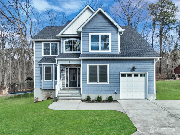 15 Michelle Ave, Old Bridge, NJ 08879