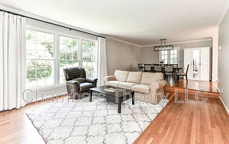 1427 Claves Ct — Photo 11