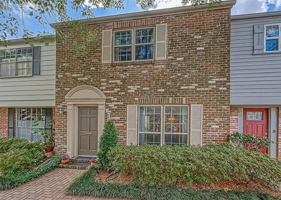 1st image of 5872 Doliver Dr #120