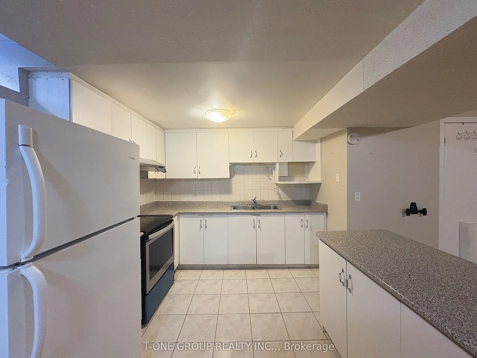 2 bed, $1,650 — Photo 4