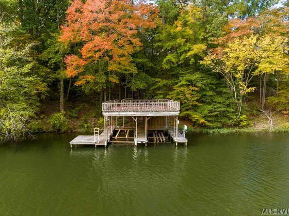 756 Saint Tammany Dr, Bracey, VA 23919