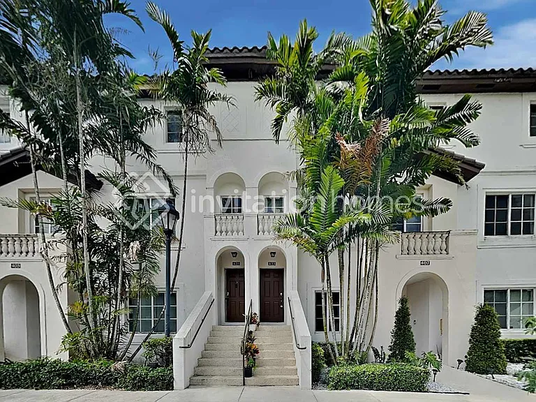 12600 SW 50th Ct #433 — Photo 1