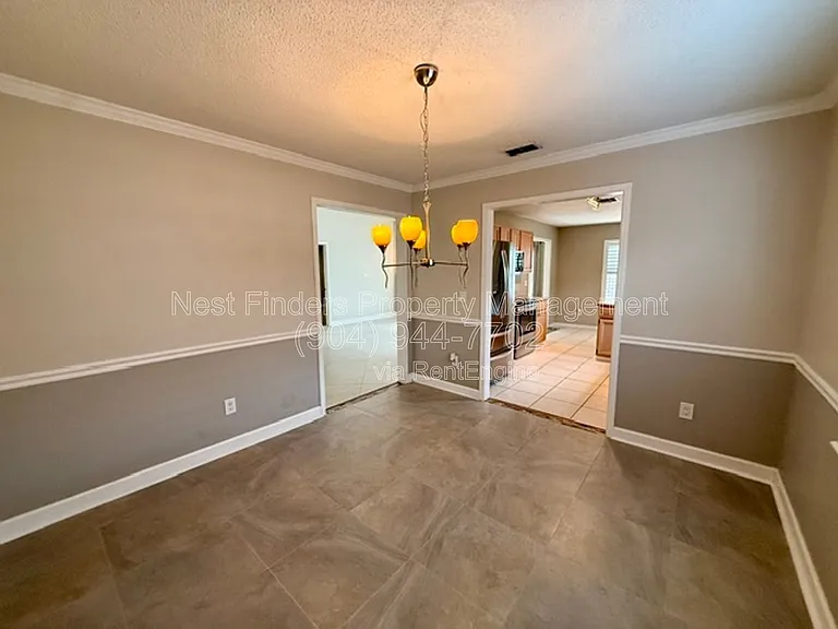 1695 Evans Dr S — Photo 9