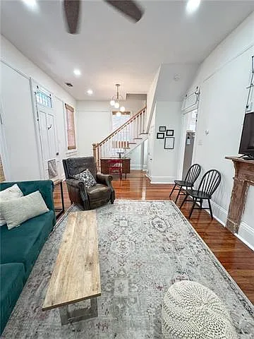 2 bed, 2.0 bath, 971 sqft, $2,300 — Photo 4