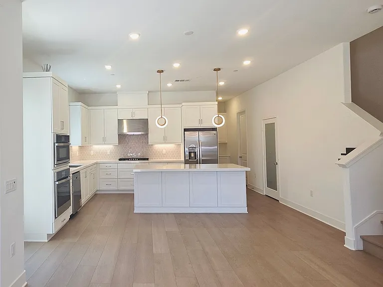 631 Gadwall — Photo 6