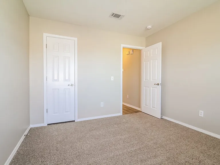 1016 NW 14th Pl — Photo 14