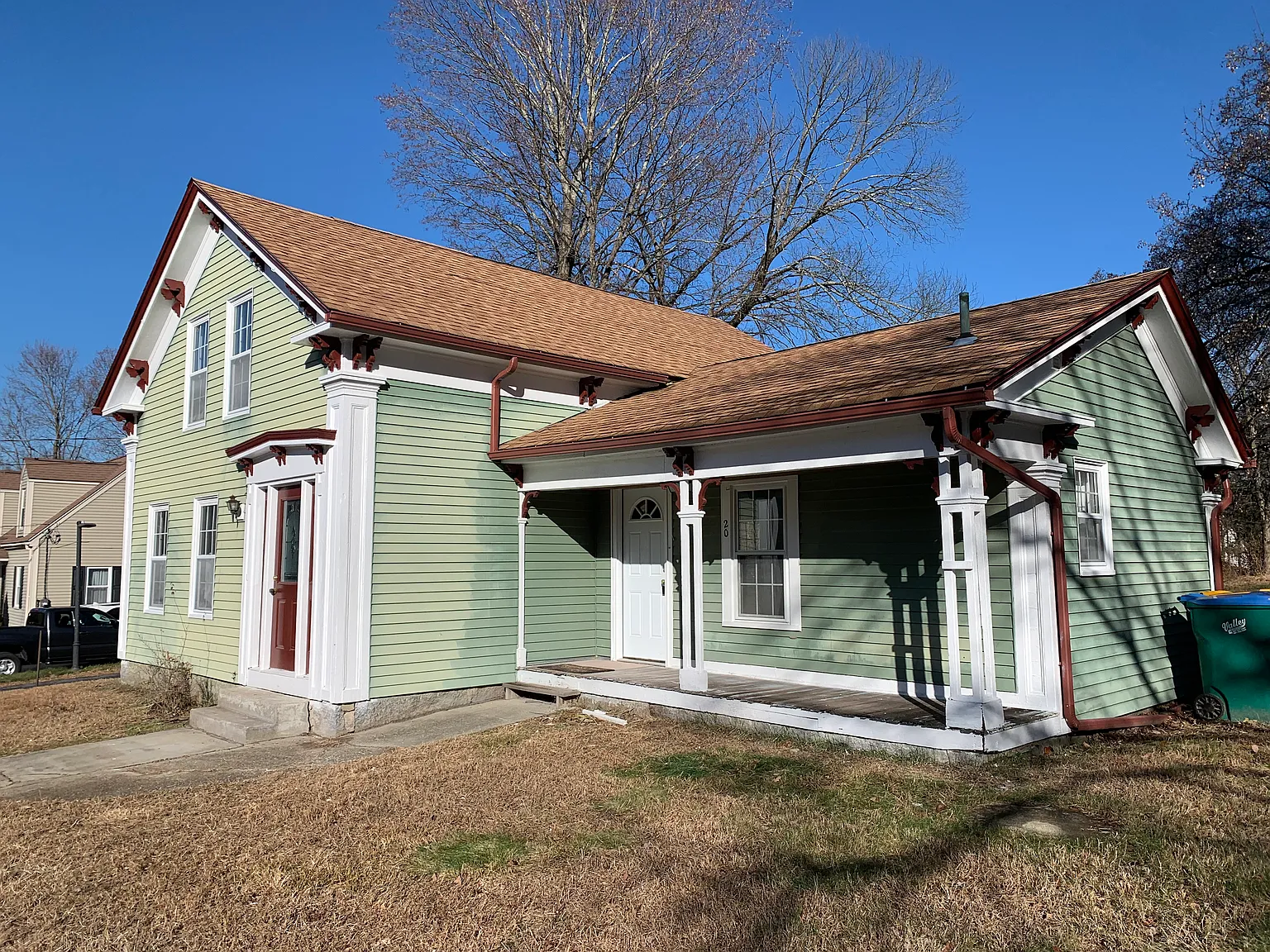 4 bed, 1900 sqft, $3,380 — Photo 1
