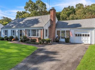 60 S Shore Dr, Springfield, MA 01118