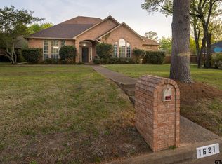 1621 Cimmarron Trl, Tyler, TX 75703
