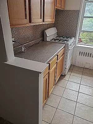 3rd image of 60 Hamilton Ave #4B