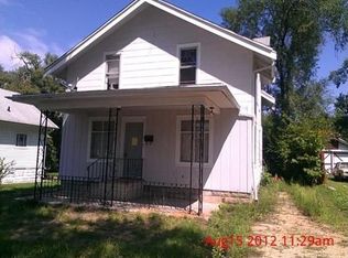 615 Auburn St, Rockford, IL 61103