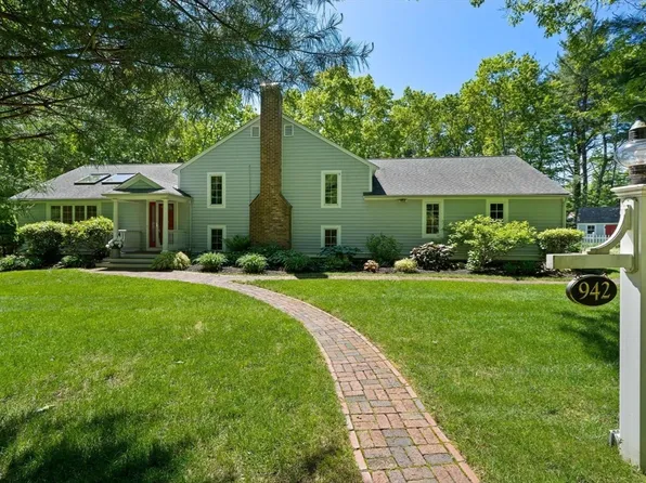 942 Forest St, Marshfield, MA 02050