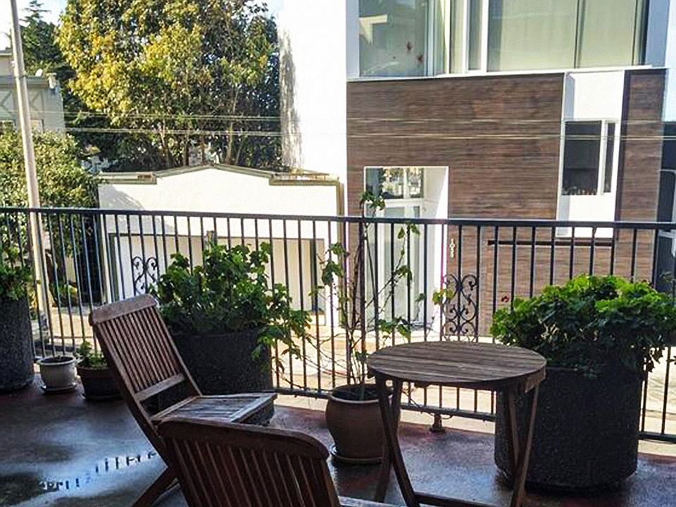 Balcony view from the apartment building at 1040 Ashbury St, San Francisco, CA 94117, USA