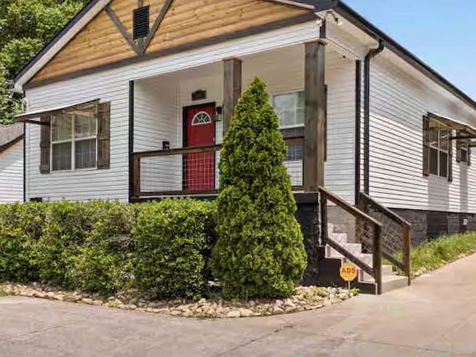 1st image of 1608 10th Ave N